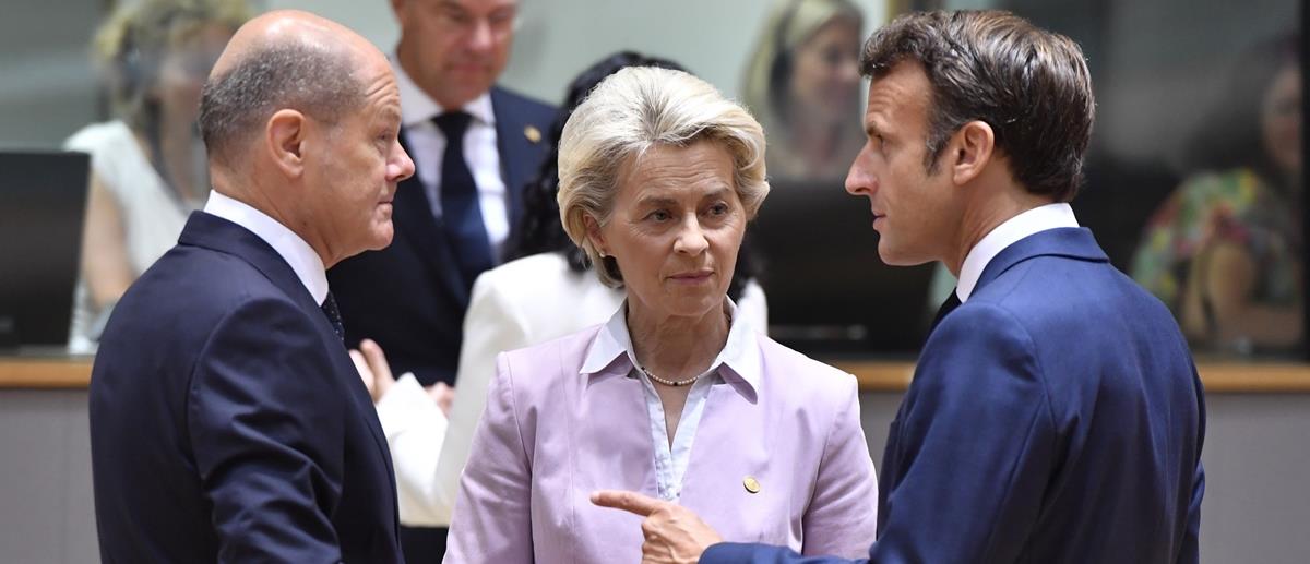 4341161804472836 EU-Summit-the-heads