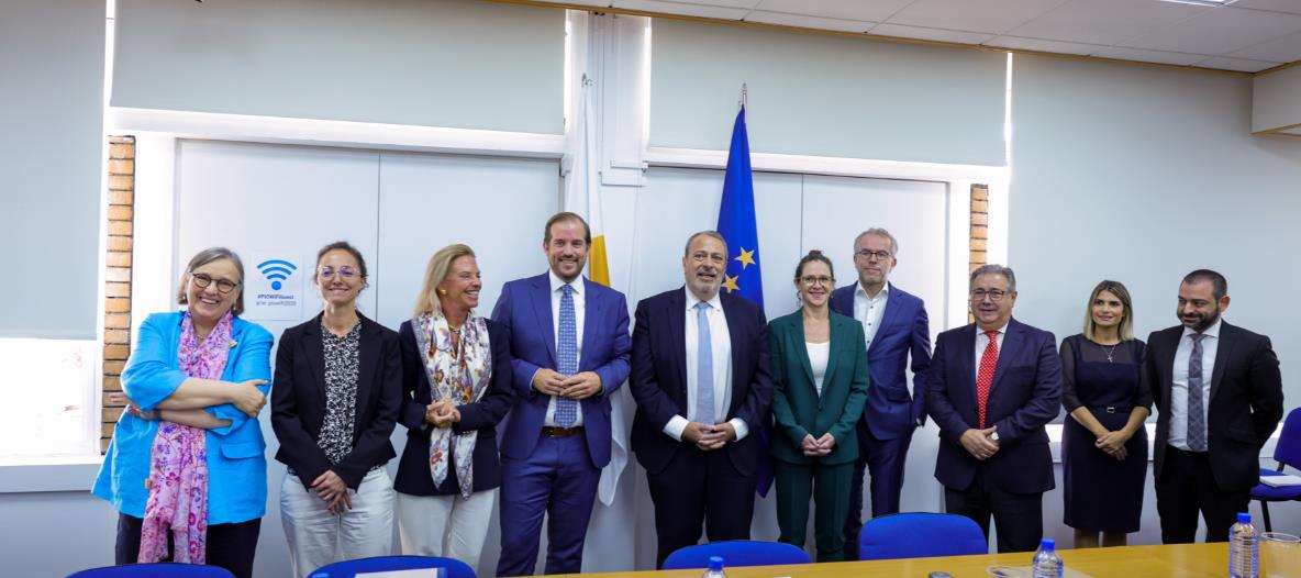 4366172751355135 image