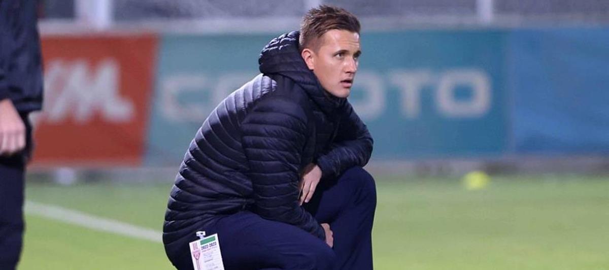 4374346321711374 330