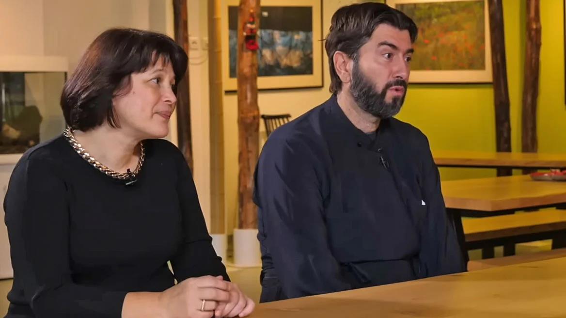 4390238304495624 image