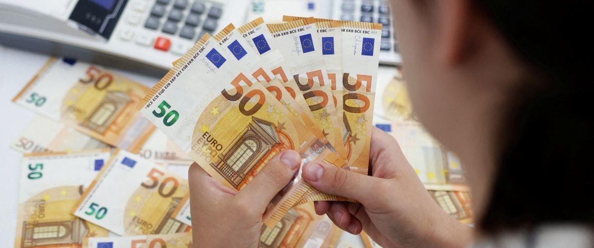 4420756567526864 ευρω