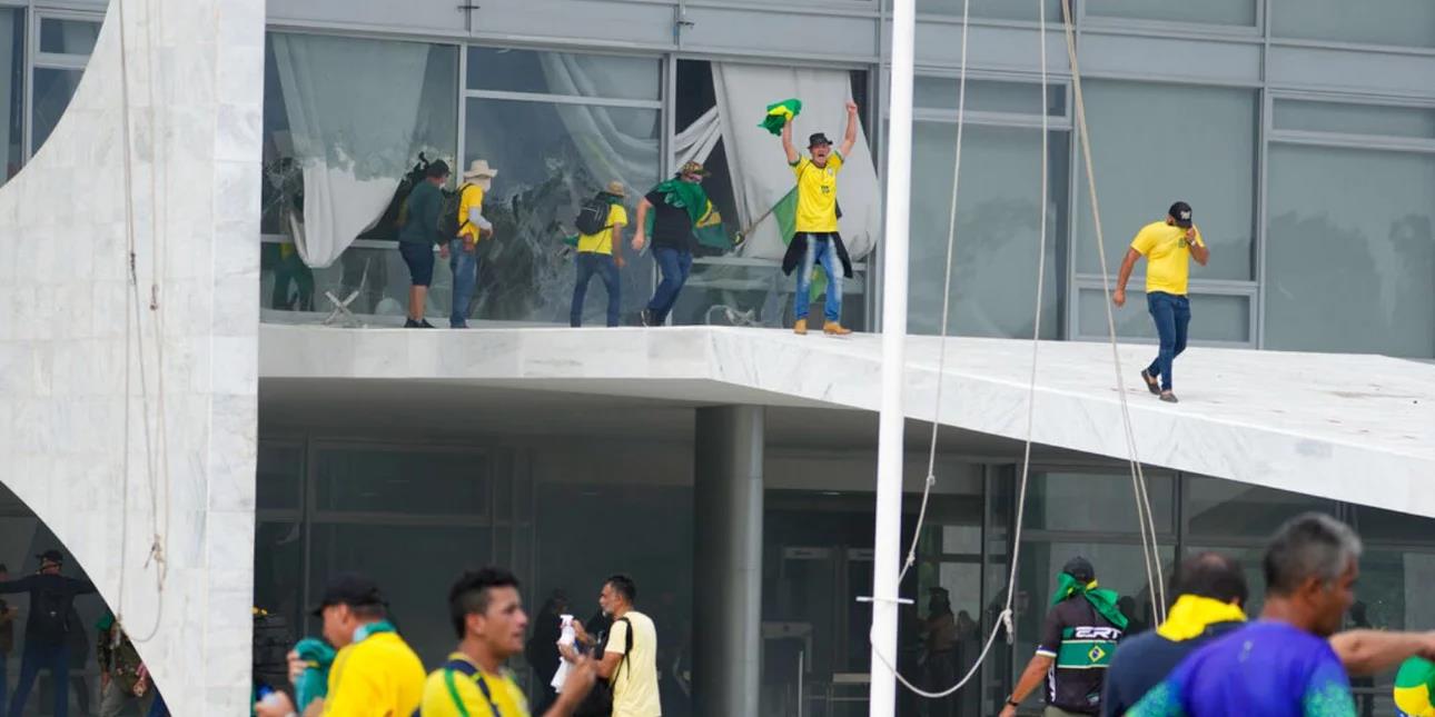 4424900305817702 image