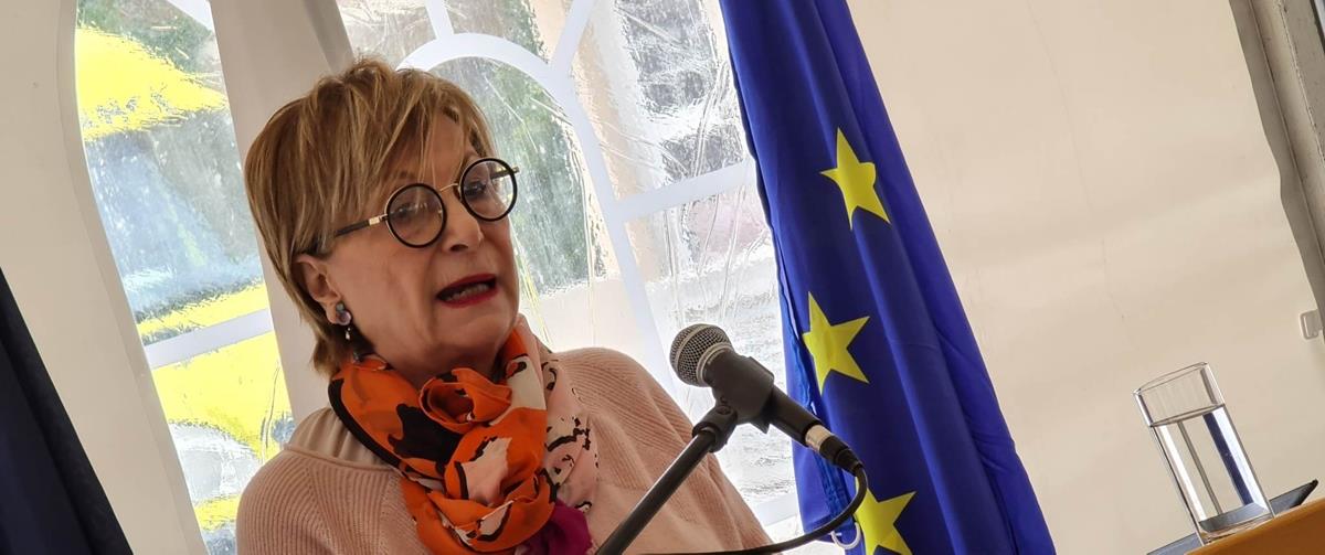 4427636955325356 cats