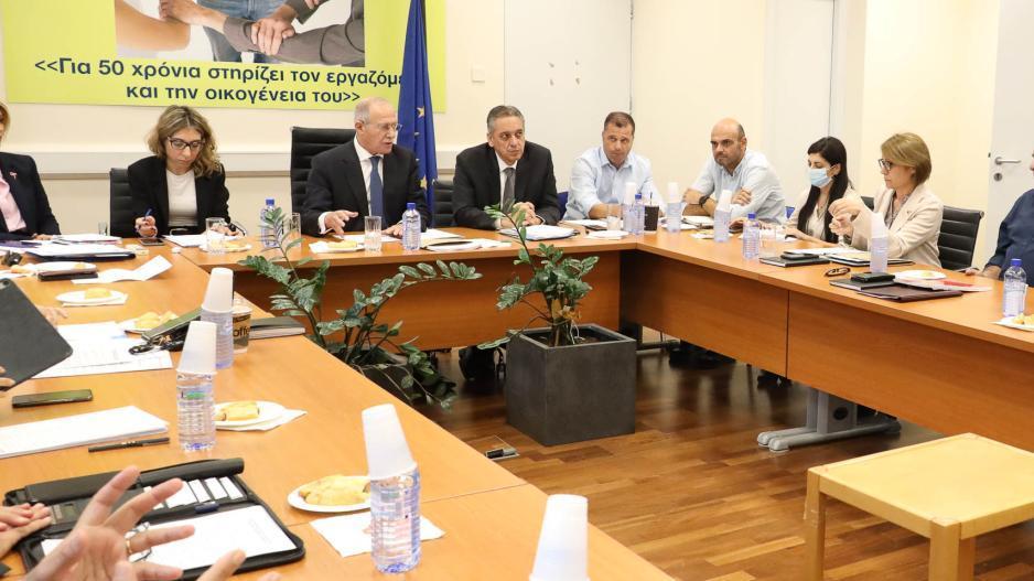 4431767437988457 image