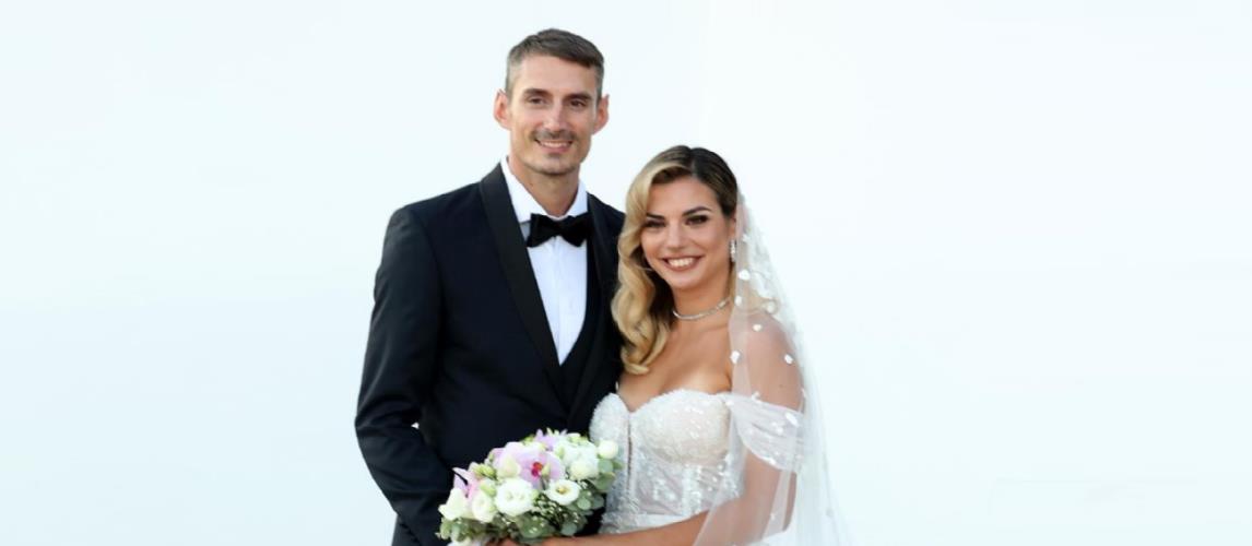 4443083694045392 image