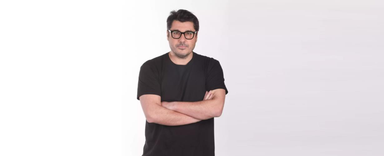 4462074971787077 ΛΑΜΠΡΟΣ ΚΩΝΣΤΑΝΤΑΡΑΣ 1