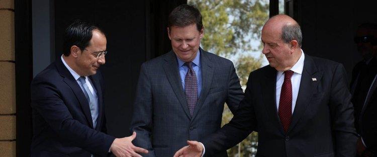 Khristodoulides_Tatar_Stiouart.width-750