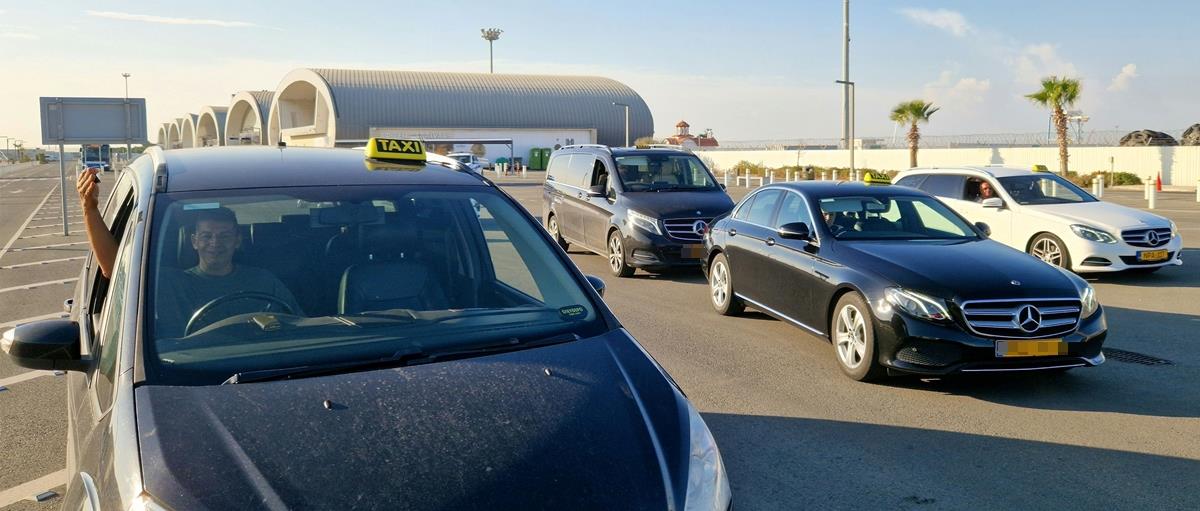 DOC.20231002.5605917.lemesos-taxi1