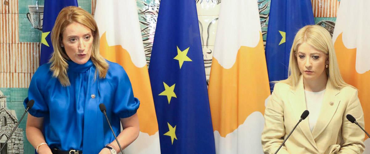 προεδρος της βουλης αννιτα δημητριου ρομπερτα μετσολα