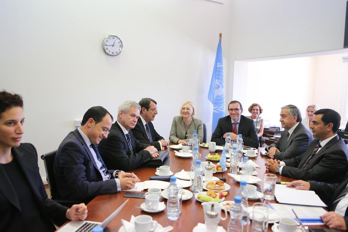 ΠΡΟΕΔΡΟΣ ΑΝΑΣΤΑΣΙΑΔΗΣ - Τ/Κ ΗΓΕΤΗΣ - ΣΥΝΟΜΙΛΙΕΣ