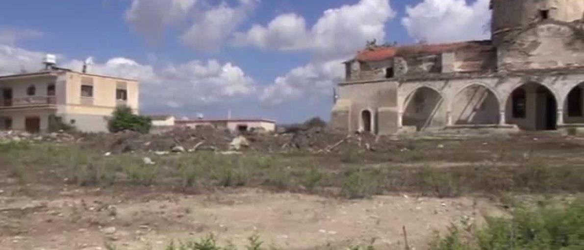 ΛΕΥΚΟΝΟΙΚΟ 