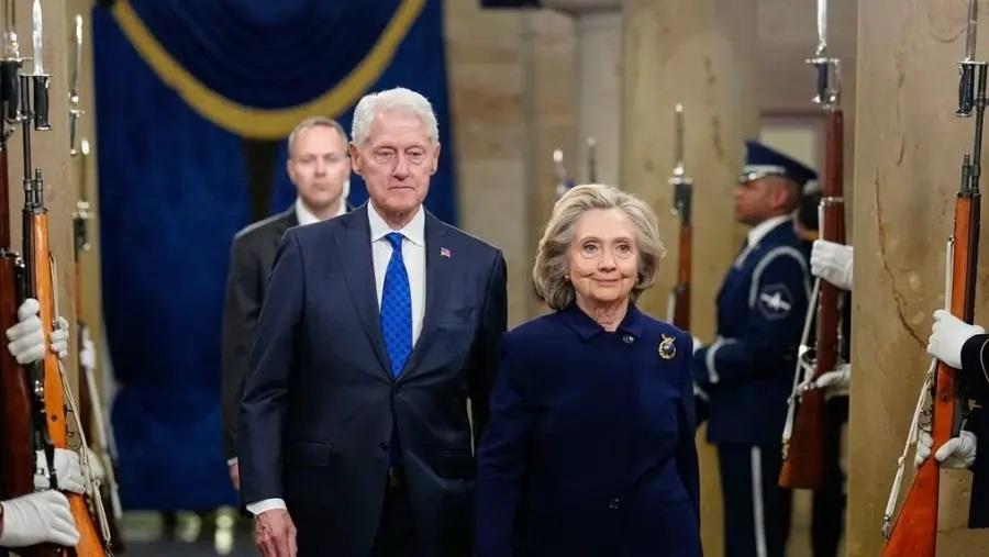 5236535330484866 ea139ae0-clinton