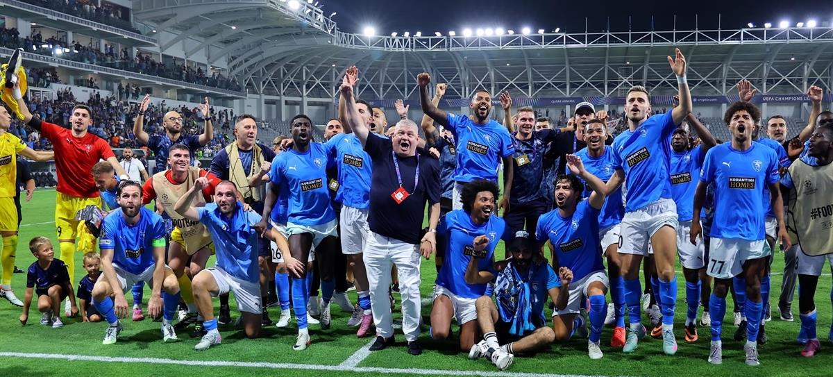 5256235407419737 cats