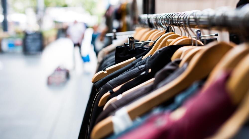 5287258464665254 clothing retail shopping