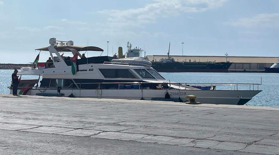 Στη μαρίνα Αγίας Νάπας το σκάφος από στολίσκο για Γάζα που ελλιμενίστηκε στο λιμάνι Λάρνακας