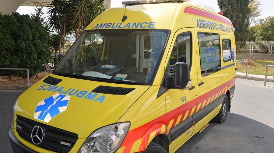 Στο νοσοκομείο τρία πρόσωπα μετά από καραμπόλα πέντε οχημάτων στον αυτοκινητόδρομο