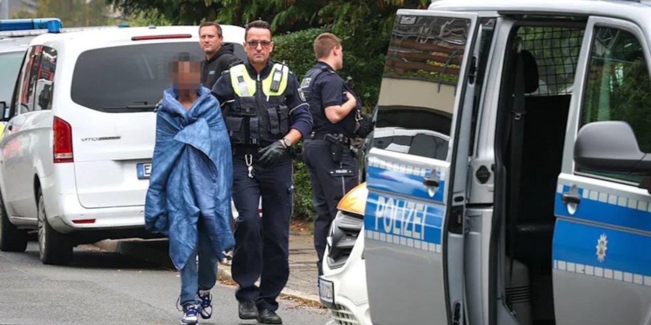 Σε κρίσιμη κατάσταση η Γερμανίδα δήμαρχος μετά τις 13 μαχαιριές που δέχθηκε-Κύρια ύποπτη η 17χρονη κόρη της