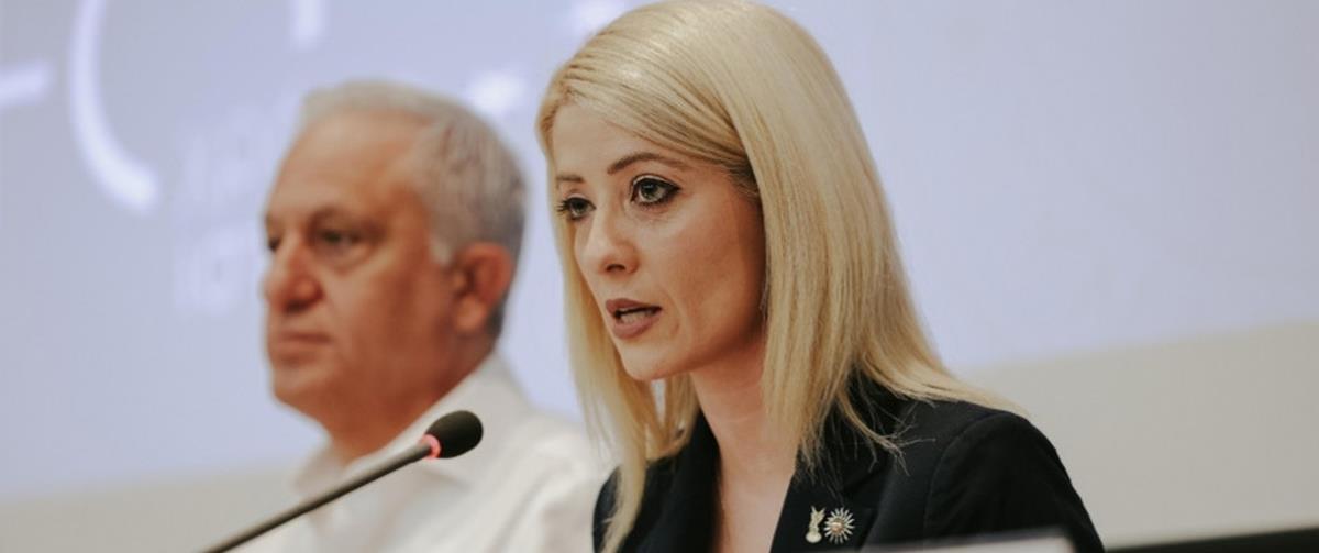 Η αναποφασιστικότητα της Κυβέρνησης, υπονομεύουν τη σχέση εμπιστοσύνης με την Ελλάδα Η αναποφασιστικότητα της Κυβέρνησης, υπονομεύουν τη σχέση εμπιστοσύνης με την Ελλάδα