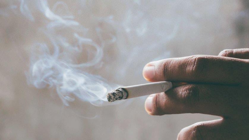 Φωτιά στις τιμές των τσιγάρων βάζει η ΕΕ-Σχέδιο για φόρο μέχρι και €3, μπορεί να ξεπεράσει τα € 7 το πακέτο