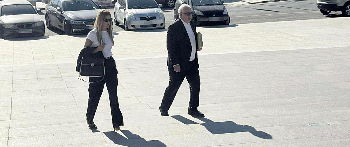 Απέρριψε το αίτημα για παραπομπή της απόλυσης Βαρωσιώτου στο ΔΕΕ το Ανώτατο Συνταγματικό Δικαστήριο