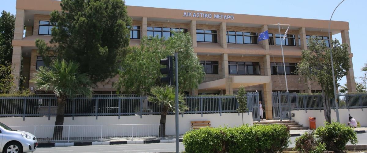 Βρέθηκαν βίντεο από CCTV του Δικαστηρίου στον 29χρονο, δείχνουν την φρουρό ως την πηγή της διαρροής-Κατέγραψαν τον κατάδικο που συνελήφθη για την Πύλα Βρέθηκαν βίντεο από CCTV του Δικαστηρίου στον 29χρονο, δείχνουν την φρουρό ως την πηγή της διαρροής-Κατέγραψαν τον κατάδικο που συνελήφθη για την Πύλα
