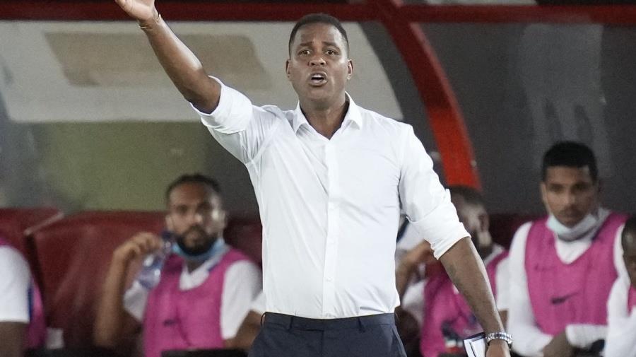5299131346551828 klaivert-coach-1200x800