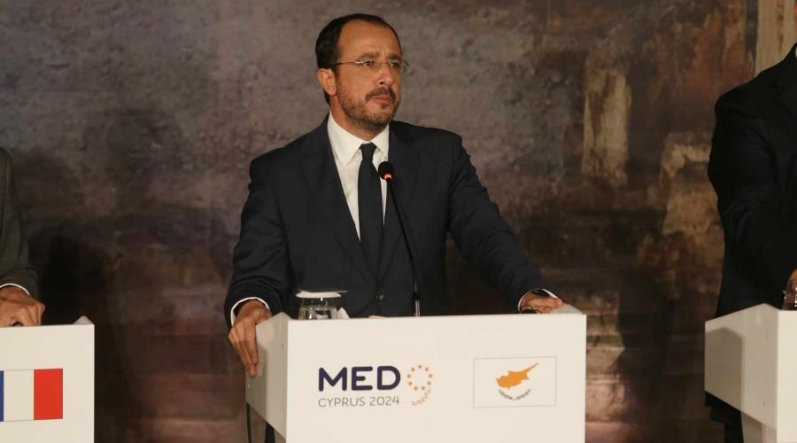 Με την πρωτοβουλία των έξι σημείων για τη Γάζα στις αποσκευές μεταβαίνει σε Σλοβενία και Κροατία για τη MED9 ο ΠτΔ Με την πρωτοβουλία των έξι σημείων για τη Γάζα στις αποσκευές μεταβαίνει σε Σλοβενία και Κροατία για τη MED9 ο ΠτΔ