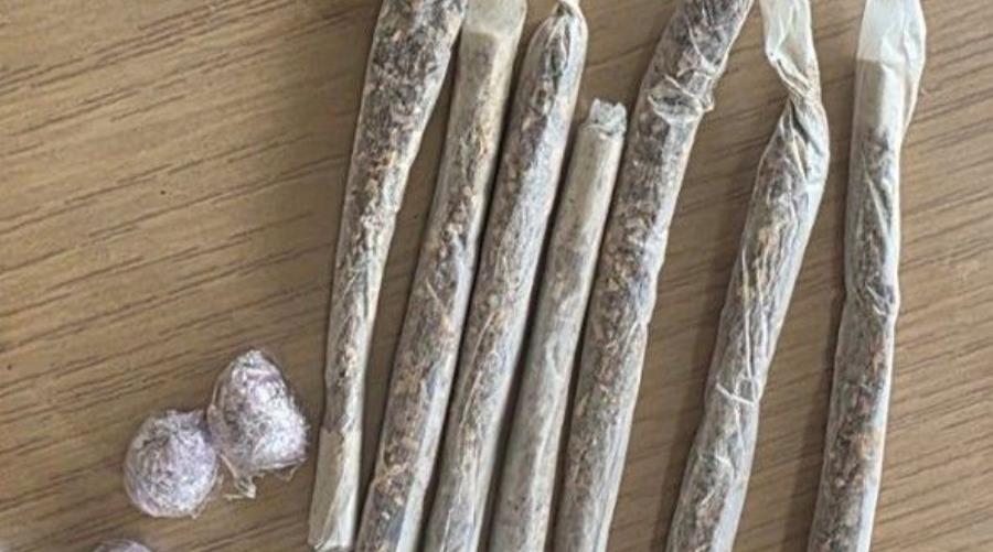Προσπάθησε να περάσει από το οδόφραγμα Δερύνειας μεταφέροντας ναρκωτικά-Συνελήφθη 60χρονος Προσπάθησε να περάσει από το οδόφραγμα Δερύνειας μεταφέροντας ναρκωτικά-Συνελήφθη 60χρονος