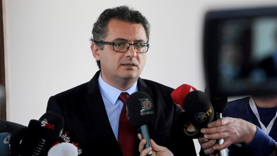 Τελευταία «προεκλογικά» μηνύματα Ερχιουρμάν-«Θα συνεχίσουμε με αποφασιστικότητα» Τελευταία «προεκλογικά» μηνύματα Ερχιουρμάν-«Θα συνεχίσουμε με αποφασιστικότητα»