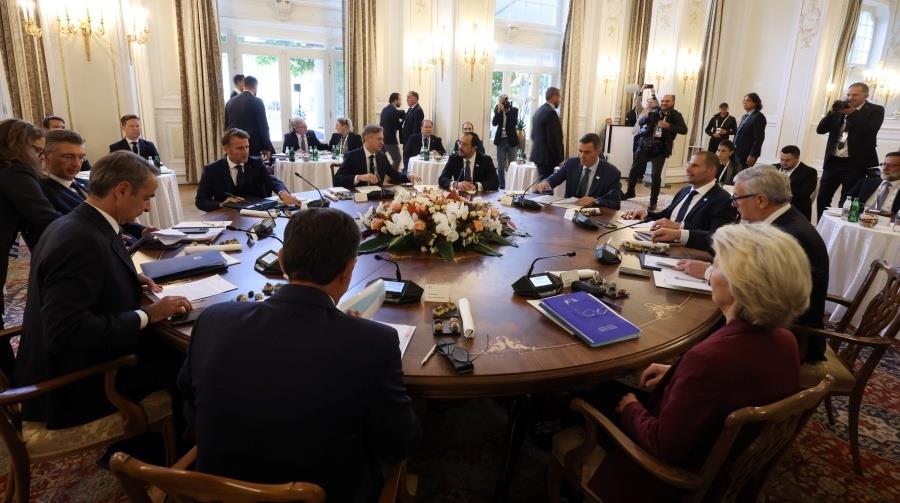 Παρουσίασε την πρότασή του για τη Γάζα στους MED-9 ο Πρόεδρος-Ενημέρωσε για τους στόχους της Κυπριακής Προεδρίας στην ΕΕ Παρουσίασε την πρότασή του για τη Γάζα στους MED-9 ο Πρόεδρος-Ενημέρωσε για τους στόχους της Κυπριακής Προεδρίας στην ΕΕ
