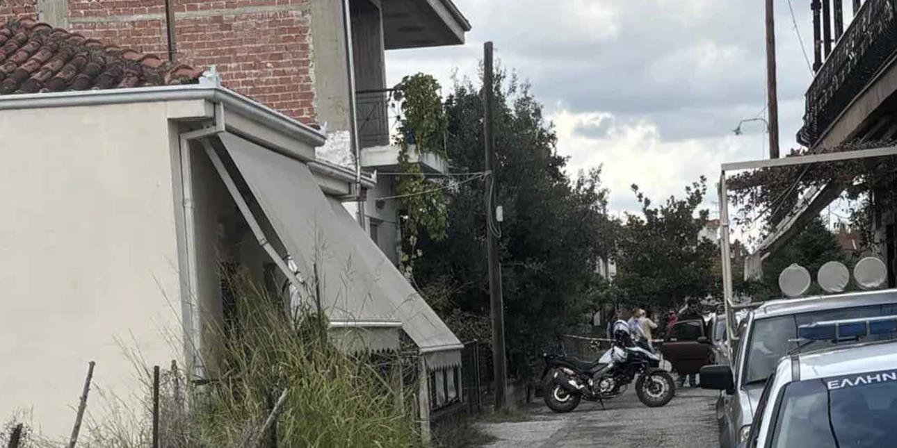 Σκεφτόταν από παλιά να σκοτώσει τη μητέρα του ο 18χρονος-Φέρεται να έλεγε ότι αντιμετωπίζει μπούλινγκ Σκεφτόταν από παλιά να σκοτώσει τη μητέρα του ο 18χρονος-Φέρεται να έλεγε ότι αντιμετωπίζει μπούλινγκ