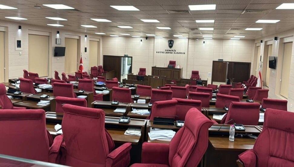 Πρόωρες «βουλευτικές» ζητούν δύο εκ των «συγκυβερνώντων» κομμάτων στα κατεχόμενα Πρόωρες «βουλευτικές» ζητούν δύο εκ των «συγκυβερνώντων» κομμάτων στα κατεχόμενα