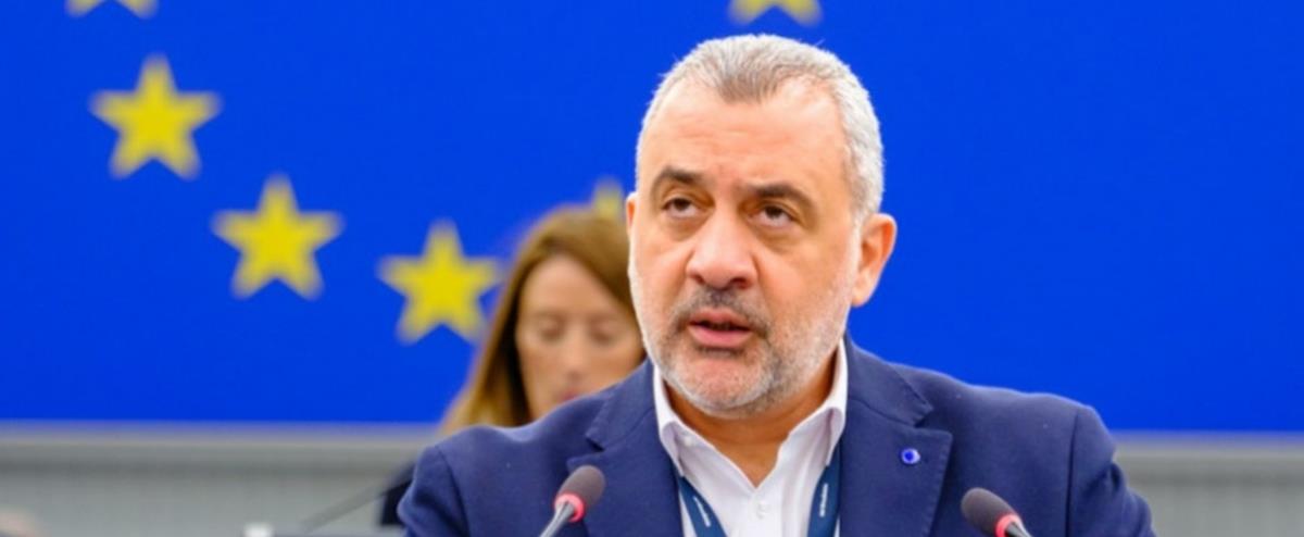 Να επανέλθει στον δρόμο της Ευρώπης η Σερβία ζητούν οι Ευρωβουλευτές-Υπέρ του διαλόγου και όχι του αποκλεισμού τάχθηκε ο Φουρλάς Να επανέλθει στον δρόμο της Ευρώπης η Σερβία ζητούν οι Ευρωβουλευτές-Υπέρ του διαλόγου και όχι του αποκλεισμού τάχθηκε ο Φουρλάς