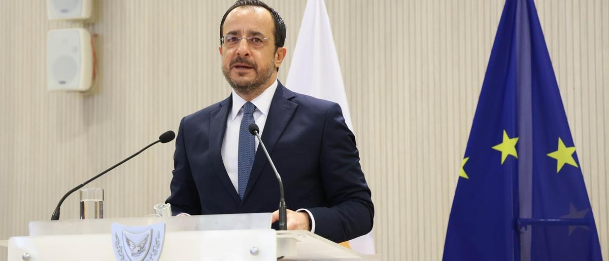 Στην Ουκρανία τον Δεκέμβριο ο Πρόεδρος-Μετέφερε την ακλόνητη στήριξη της Κύπρου προς την Ουκρανία η Ραουνά Στην Ουκρανία τον Δεκέμβριο ο Πρόεδρος-Μετέφερε την ακλόνητη στήριξη της Κύπρου προς την Ουκρανία η Ραουνά
