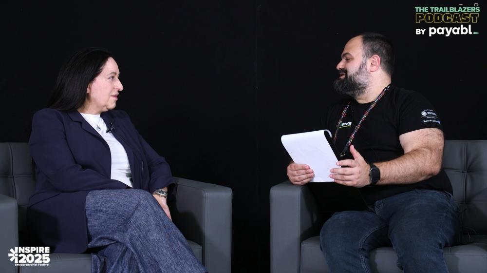 5305328662866051 MixCollage-24-Oct-2025-10-14-AM-8925