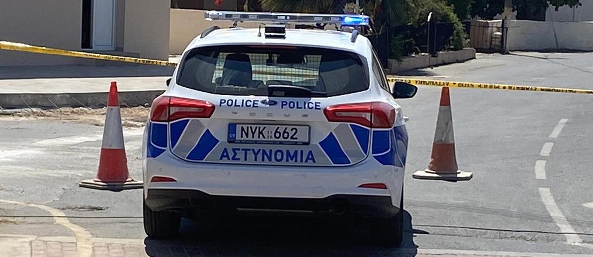 Ανατράπηκε όχημα στη Λεμεσό και απέκοψε πάσσαλο της ΑΗΚ-Στο νοσοκομείο ένα πρόσωπο Ανατράπηκε όχημα στη Λεμεσό και απέκοψε πάσσαλο της ΑΗΚ-Στο νοσοκομείο ένα πρόσωπο