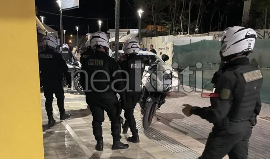 Δέχθηκε επίθεση με αυγά και άλλα αντικείμενα ο Μάκης Βορίδης στο Ηράκλειο Κρήτης-Βρισκόταν για γεύμα σε εστιατόριο Δέχθηκε επίθεση με αυγά και άλλα αντικείμενα ο Μάκης Βορίδης στο Ηράκλειο Κρήτης-Βρισκόταν για γεύμα σε εστιατόριο