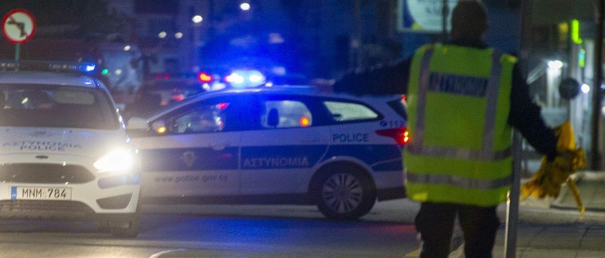 Ανατράπηκε όχημα στην Πόλη Χρυσοχούς-Εκτινάχθηκε στην άσφαλτο 18χρονος, εγκλωβίστηκε 17χρονος Ανατράπηκε όχημα στην Πόλη Χρυσοχούς-Εκτινάχθηκε στην άσφαλτο 18χρονος, εγκλωβίστηκε 17χρονος