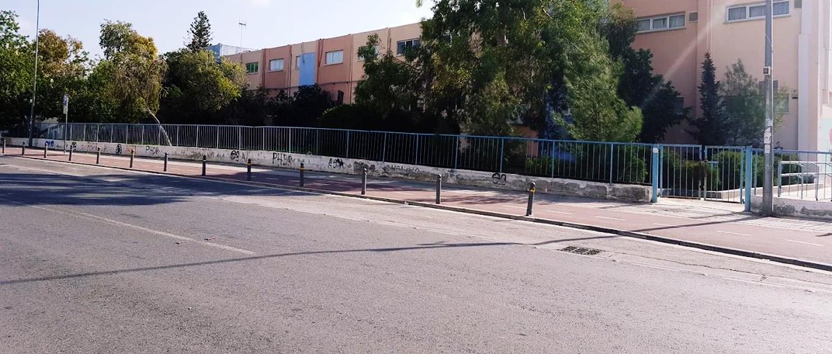 Ανησυχία στην Αγλαντζια μετά τον ξυλοδαρμό πατέρα και γιου σε σχολείο-Ζητούν λήψη μέτρων οι γονείς, βολές Κωνσταντίνου στο κράτος Ανησυχία στην Αγλαντζια μετά τον ξυλοδαρμό πατέρα και γιου σε σχολείο-Ζητούν λήψη μέτρων οι γονείς, βολές Κωνσταντίνου στο κράτος