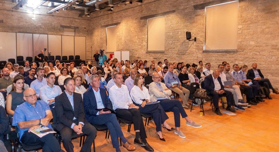 5310709943557525 λεμ