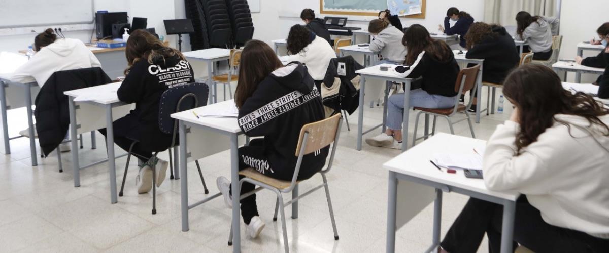 5317506153179857 454