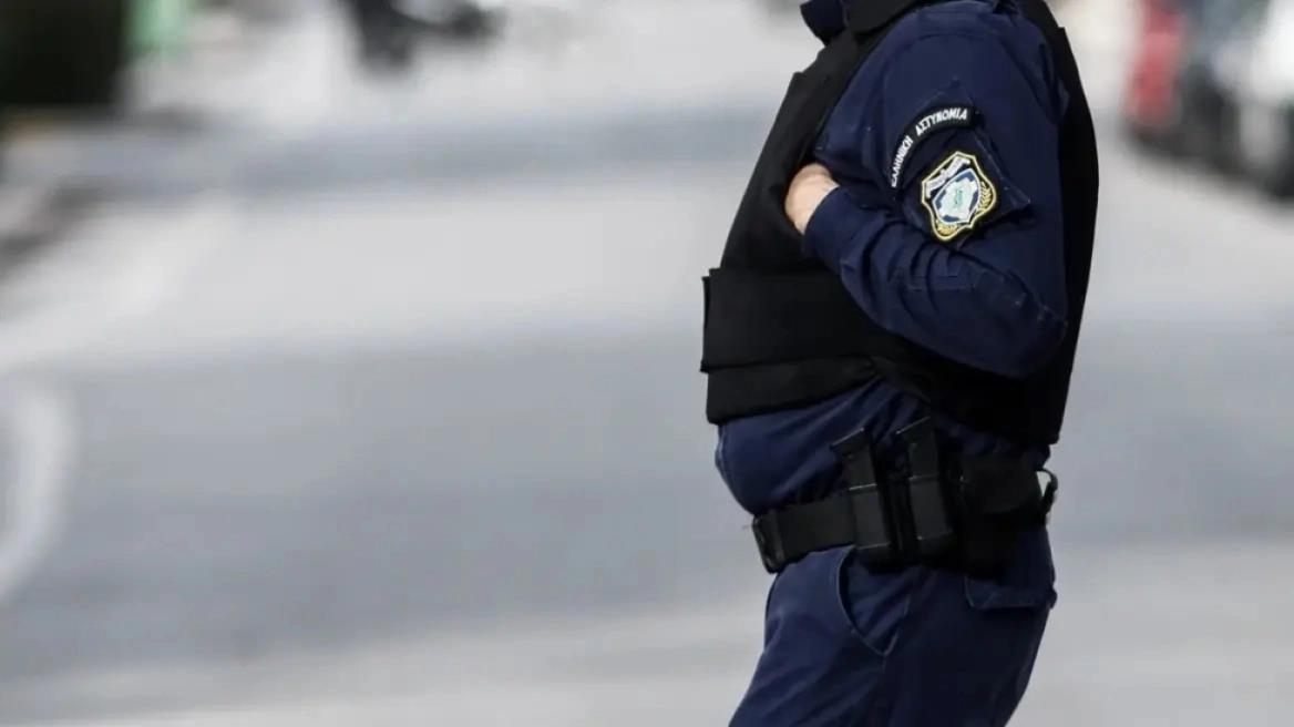 H «χρυσή» ζωή του αστυνομικού που εμπλέκεται σε κύκλωμα ναρκωτικών-Οι καταθέσεις 600.000 ευρώ, οι κωδικοποιημένες λέξεις και ο τιμοκατάλογος