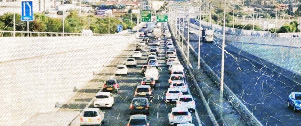 Ολιστική πρόταση νόμου για το κυκλοφοριακό-Απαγορεύσεις χρήσης σχολικών ζωνών, υποχρεωτική τηλεργασία και αλλαγές ωρών στο δημόσιο