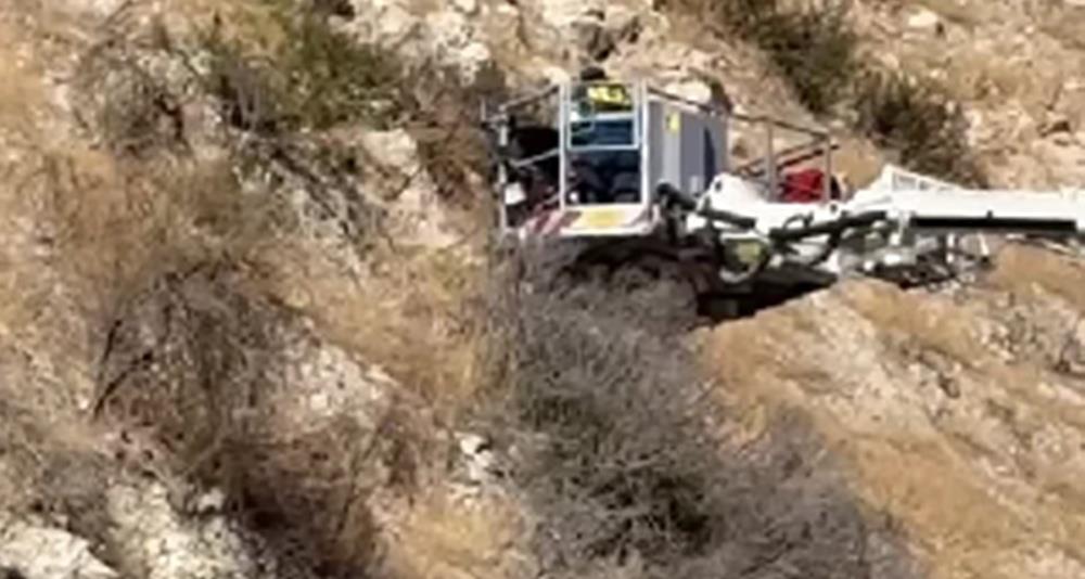 Κυνηγός έπεσε σε χαράδρα και εγκλωβίστηκε, στήθηκε επιχείρηση διάσωσης-Μεταφέρθηκε στο νοσοκομείο