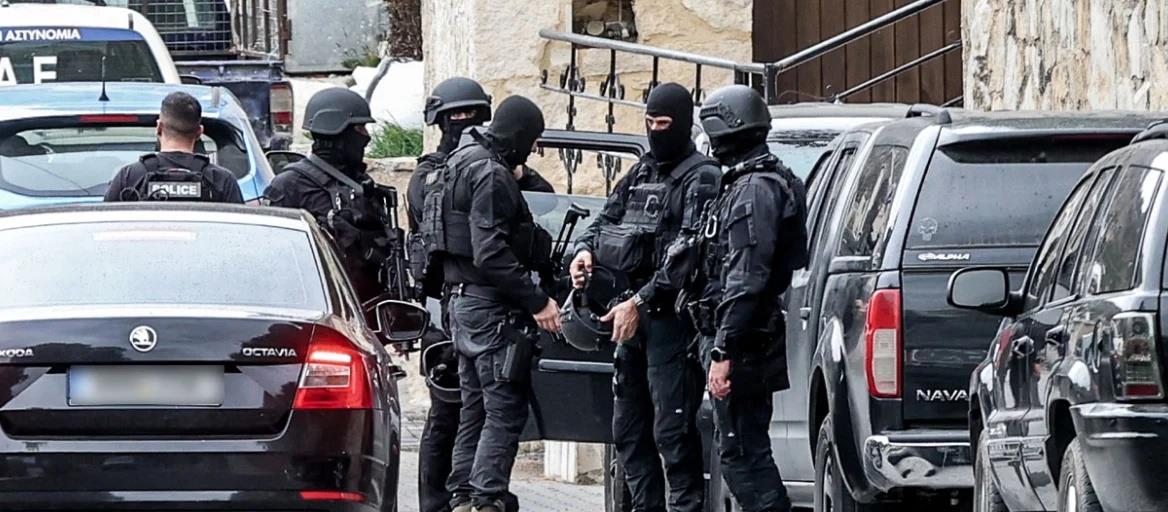 Έρευνες στον Ψηλορείτη για τα όπλα του φονικού στα Βορίζια-Δεν τελέστηκαν τα εννιάμερα μνημόσυνα, ειρήνη ζήτησε ο ιερέας του χωριού