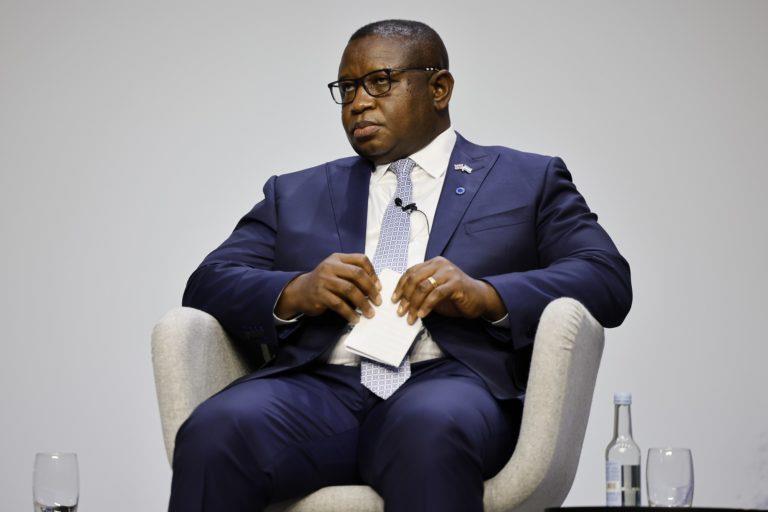 Στην Κύπρο για επίσημη επίσκεψη ο Πρόεδρος της Σιέρρα Λεόνε