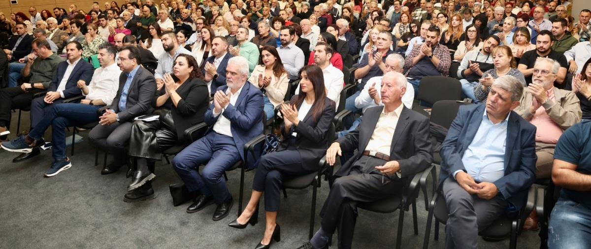 Το who is who των 19 υποψηφίων του ΑΚΕΛ στη Λευκωσία-Τα κομματικά στελέχη, ο πρώην υποψήφιος των Οικολόγων και η 23χρονη φοιτήτρια