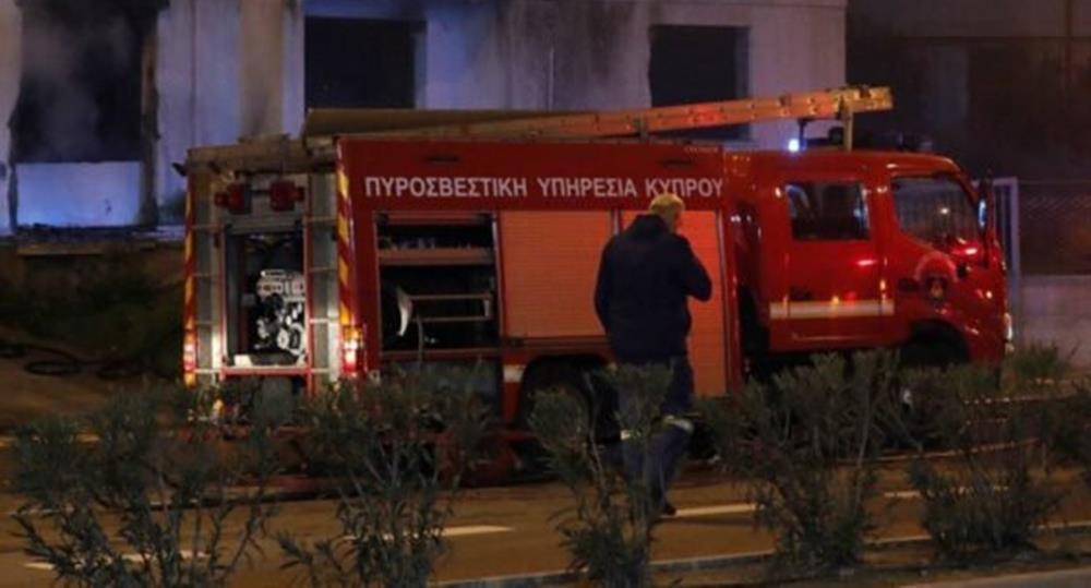 Κινδύνευσαν κατοικίες από πυρκαγιά σε καλαμιώνες σε κοίτη ποταμού στην Πάφο-Επηρεάστηκαν πάσσαλοι της ΑΗΚ