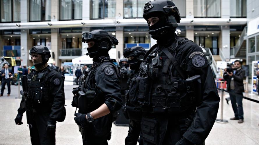 5327133320436377 image