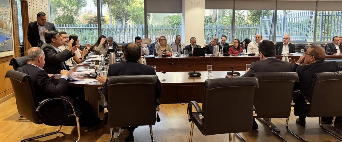 Προχωρά με την κατ’ άρθρο συζήτηση του σχεδίου αξιολόγησης εκπαιδευτικών η Βουλή-Βλέπει τους φορείς η Επ. Παιδείας